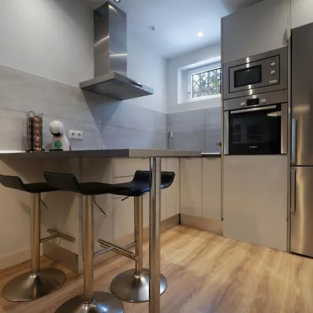 - House - Sleeps 4 - Pool - Petsok Holiday home Castelldefels